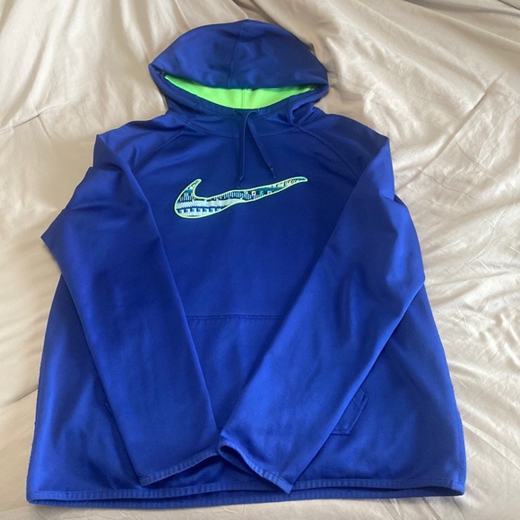 Nike hoodie - Picture 1 of 7